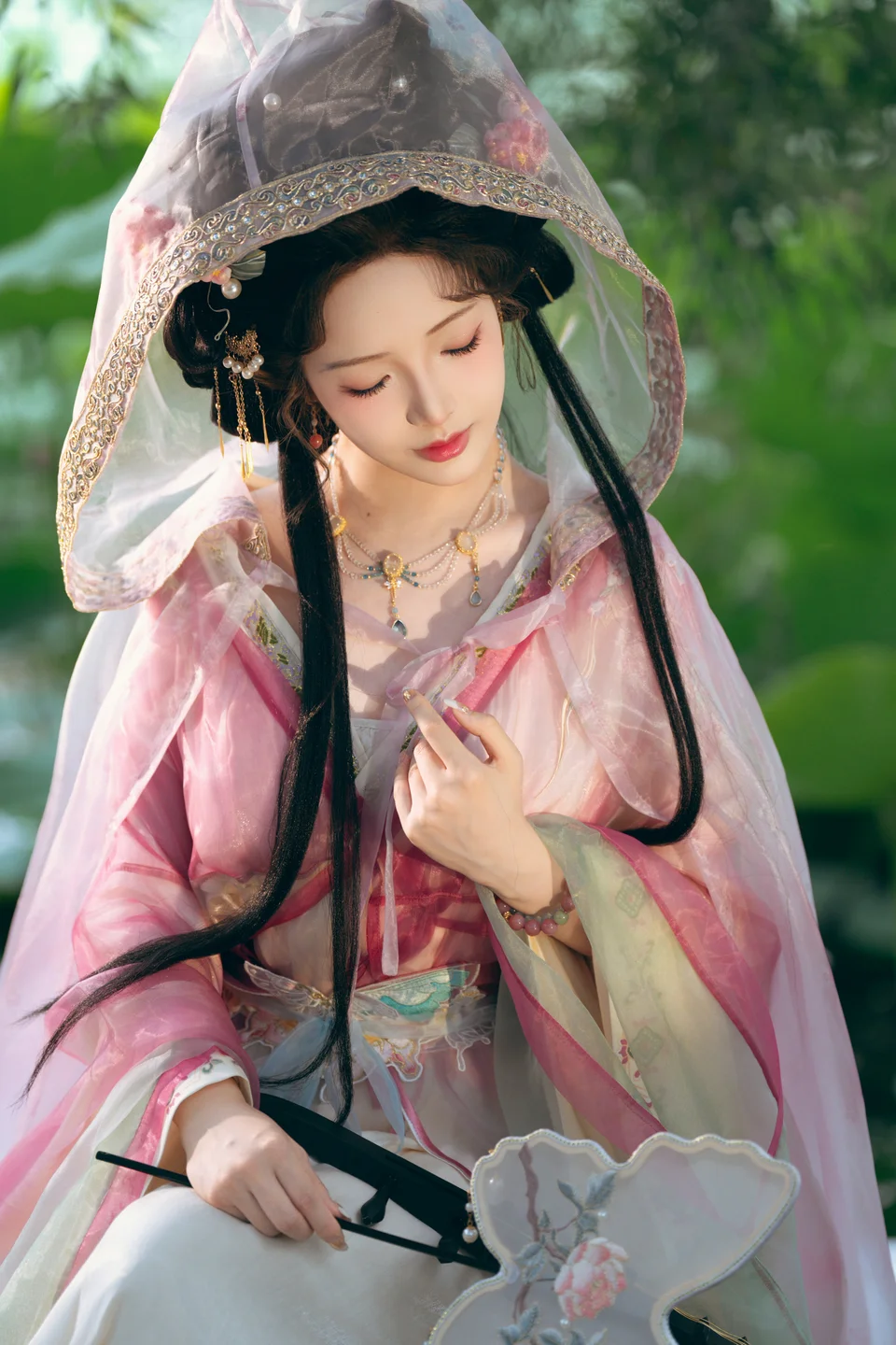 雯妹不讲道理 - 祝您中秋快乐owo [20P-156MB] tg@simisebaisi 【丝足阁】011.webp